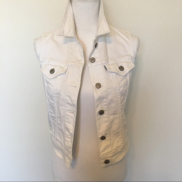 NWOT Levi's White Classic Jean Trucker Vest - Picture 4 of 8