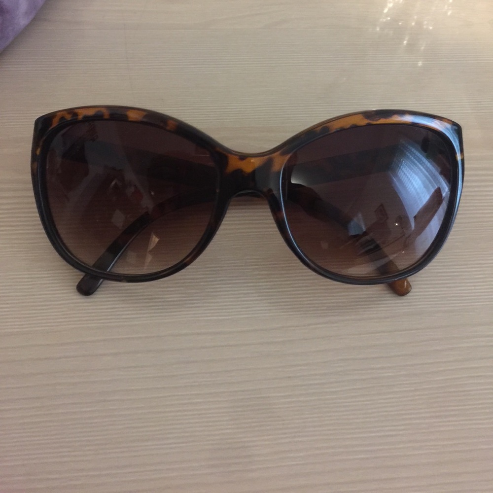 Leopard Sunnies