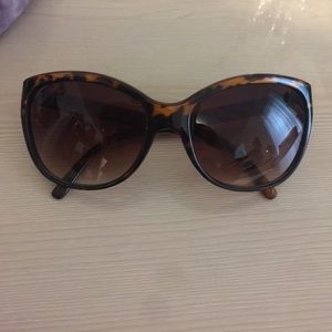 Leopard Sunnies