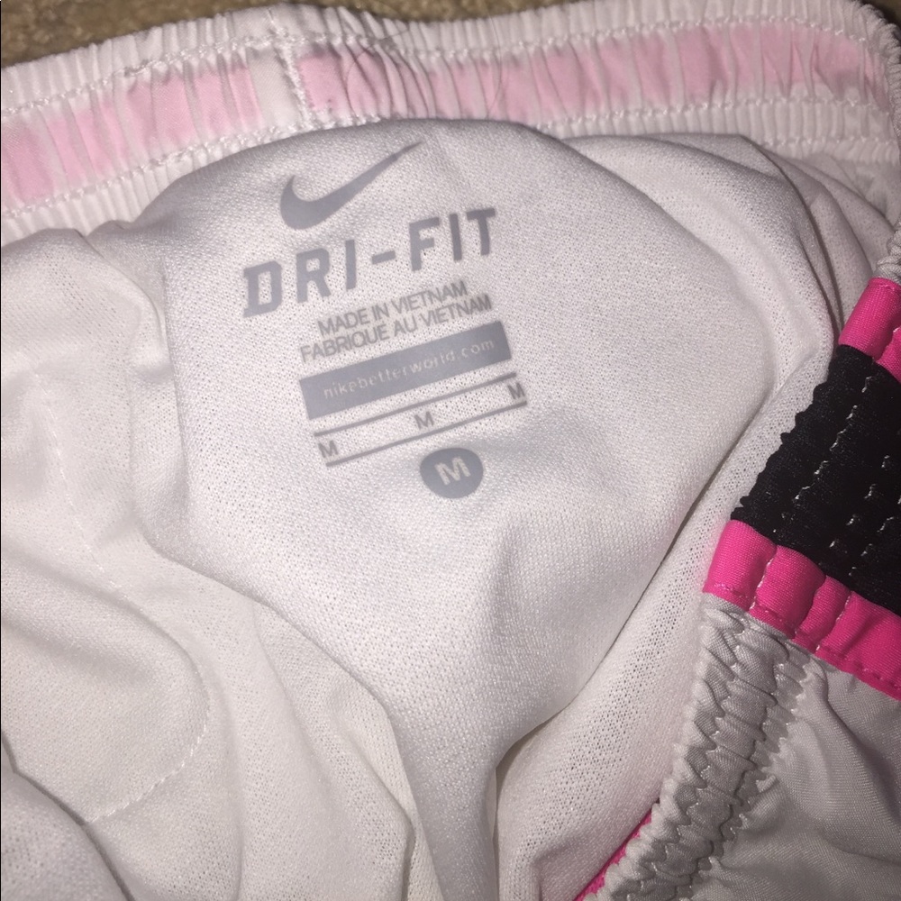 Nike shorts ! Dri-fit - Picture 2 of 2
