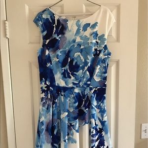 Maggy London Dress size 14 - Like New