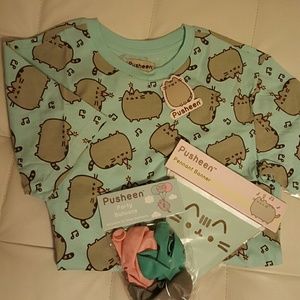 Pusheen spring box 2017 tee and more