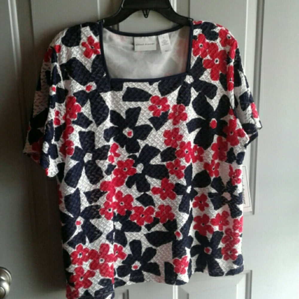 Alfred Dunner top