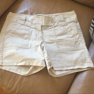 Shorts size 6 The Limited Drew Fit 🦋