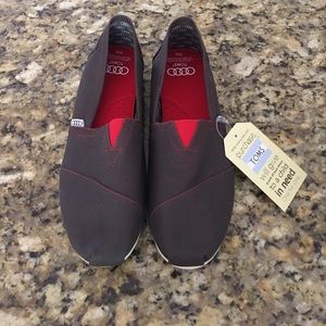 Limited Editions Toms