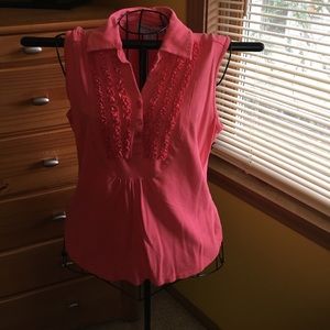 Sleeveless womens top