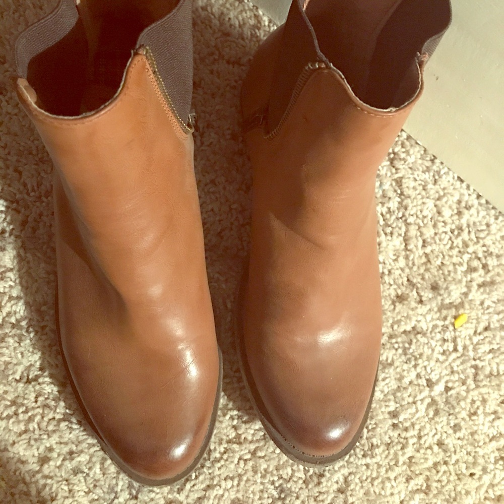 Rocket Dog side-zip booties