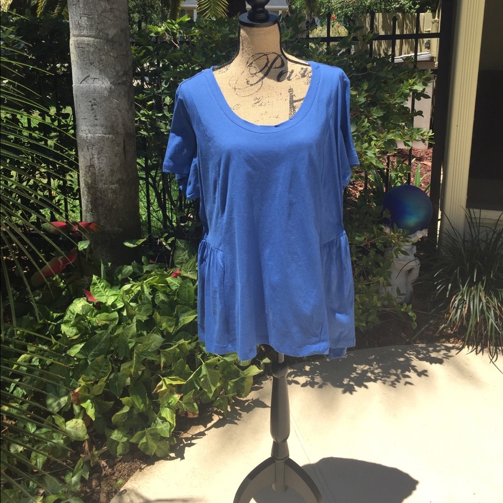 Blue high low tee ⚾️4th of July fun