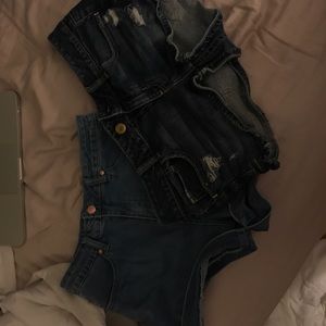 Bundle of 2 shorts