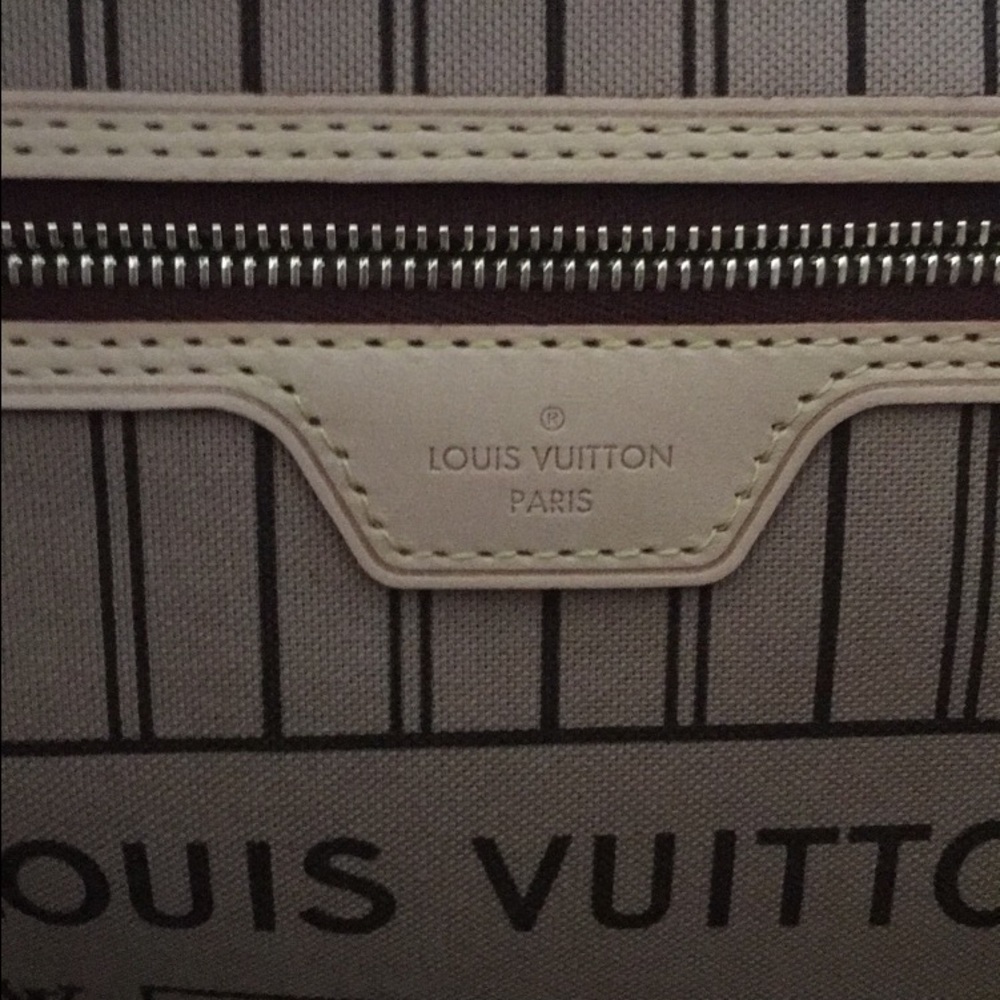 SOLD! NEW Louis Vuitton Neverfull MM - Picture 2 of 4