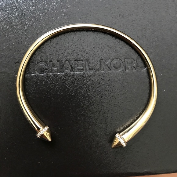 Michael Kors Jewelry - Michael Kors gold cuff arrow bracelet