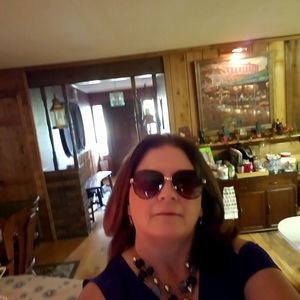 Meet your Posher, Cathy