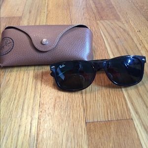 Ray-Ban Wayfarer Sunglasses