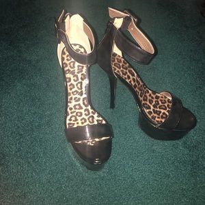 Black leather platform ankle sandal heel