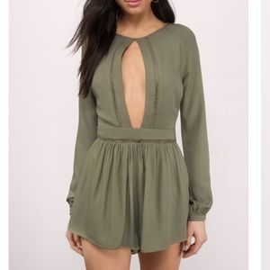 *SOLD* Tobi Romper-Long Sleeve Hunter Green