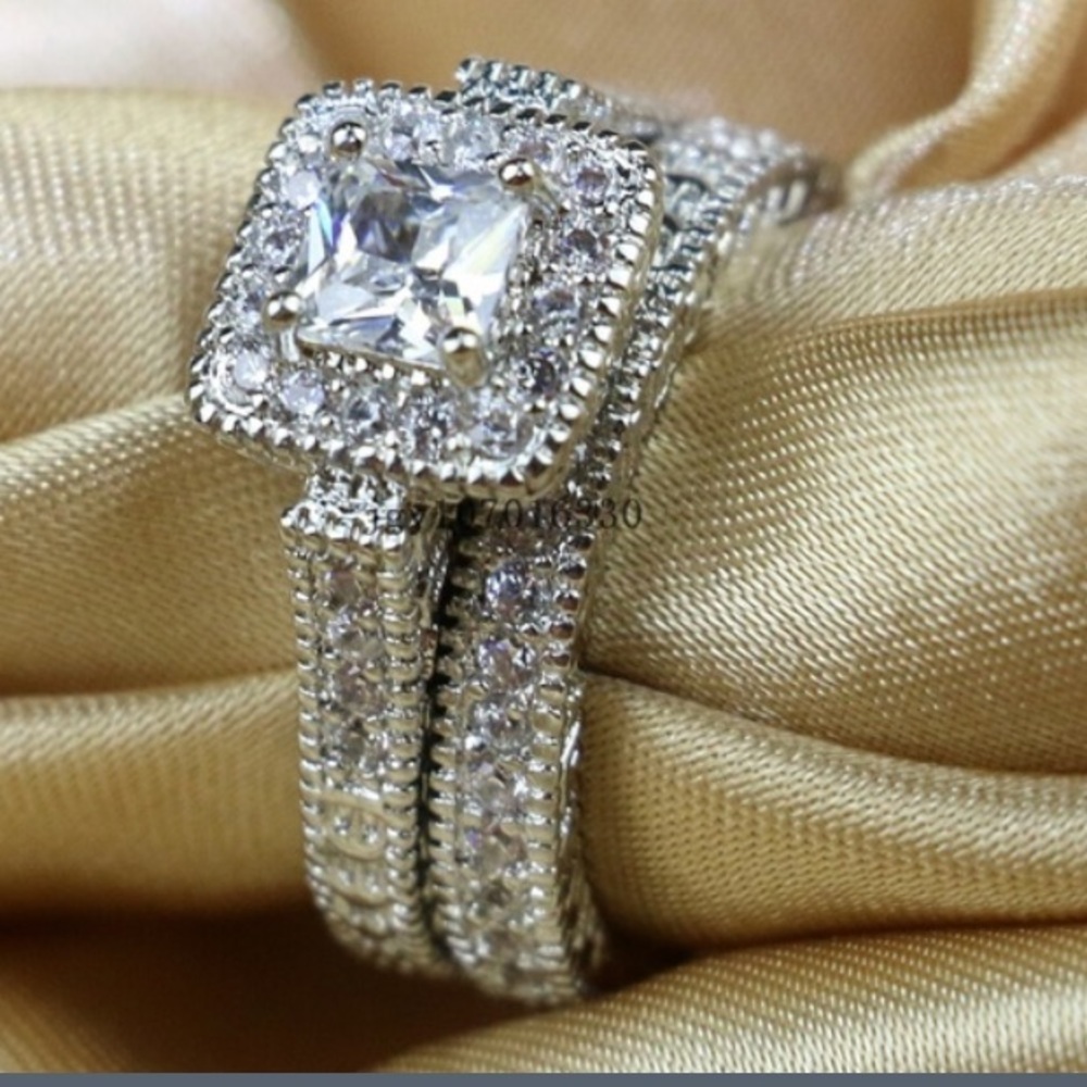 Princess Cut 5.5mm 1CT Clear Bridal Set.