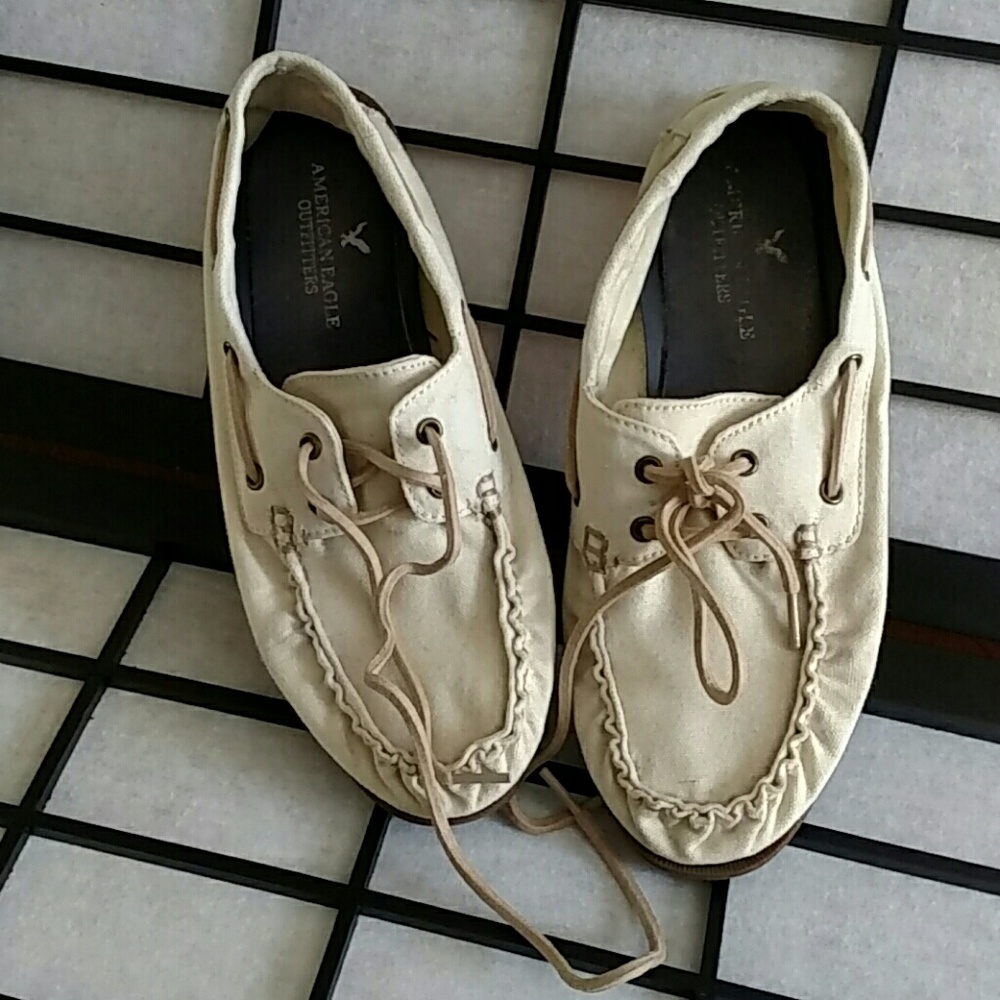 Men's canvas shoes