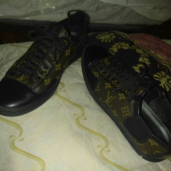 Shoes Louis Vuitton - Picture 2 of 4