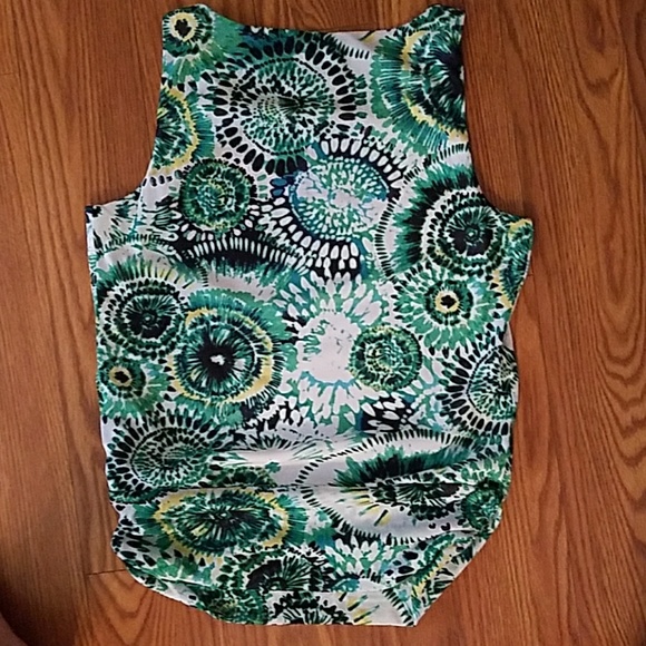 Ladies top - Picture 3 of 3