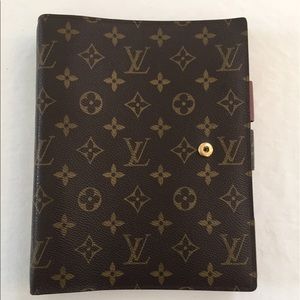 Louis Vuitton GM Agenda