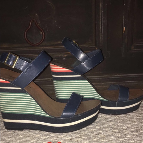 Wedges - Picture 1 of 1