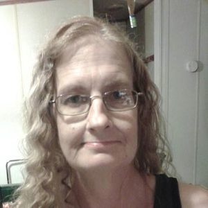 Meet your Posher, Dee