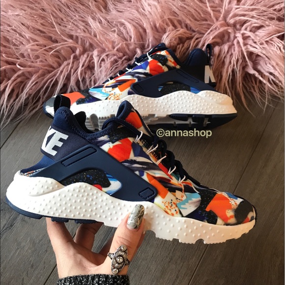NWT Nike huarache - Picture 2 of 6
