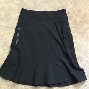 Skirt - knee length
