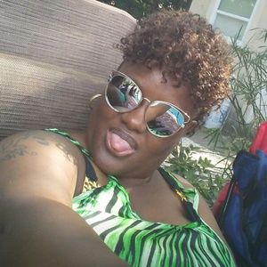 Meet your Posher, Verneta