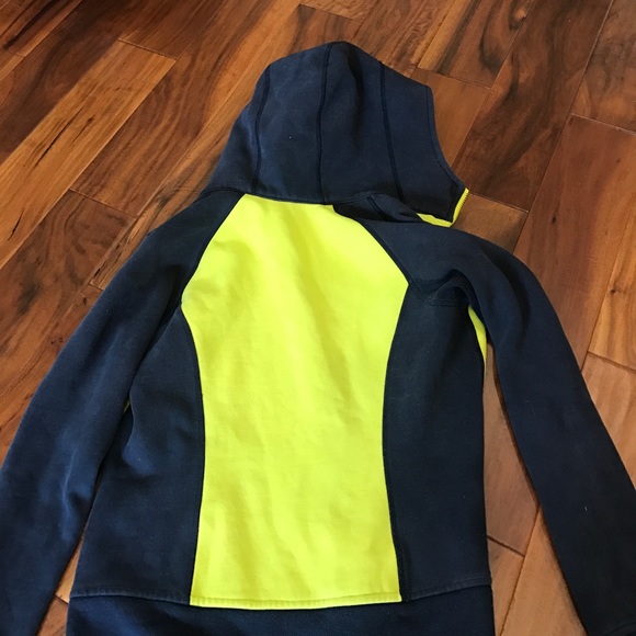 Lululemon jacket - Picture 2 of 2