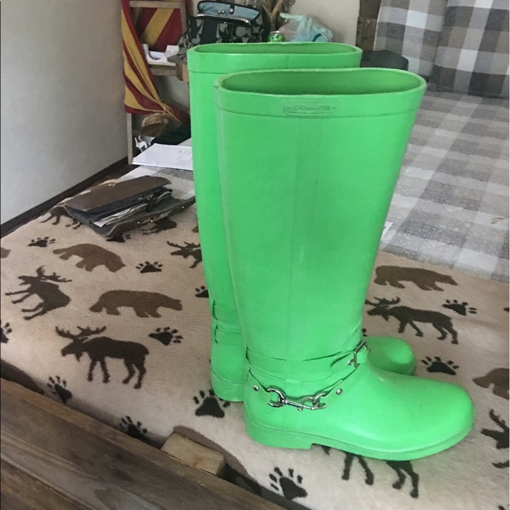 Bright green neon rain boots "Lori" size 8