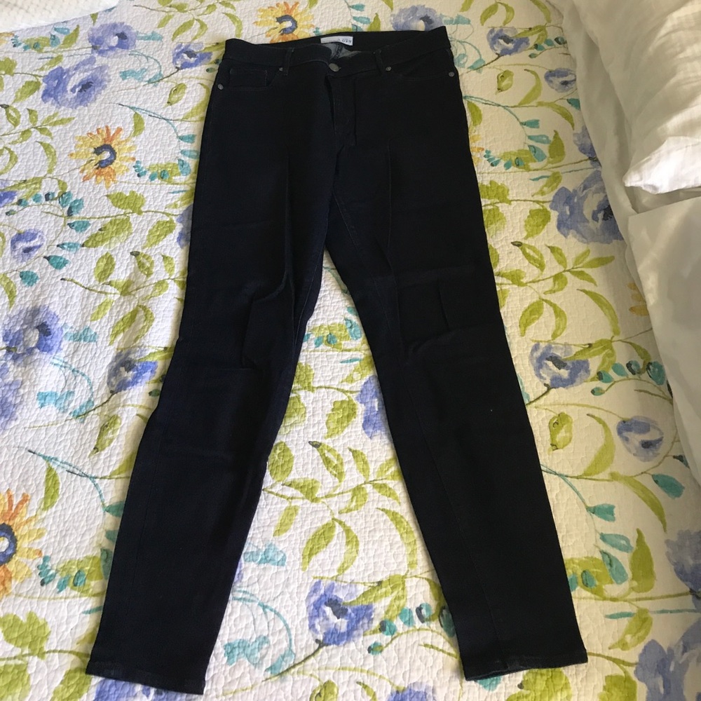 LOFT Dark Denim Jegging