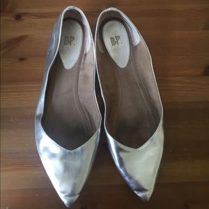 Nordstrom (BP) Silver Flats 11M
