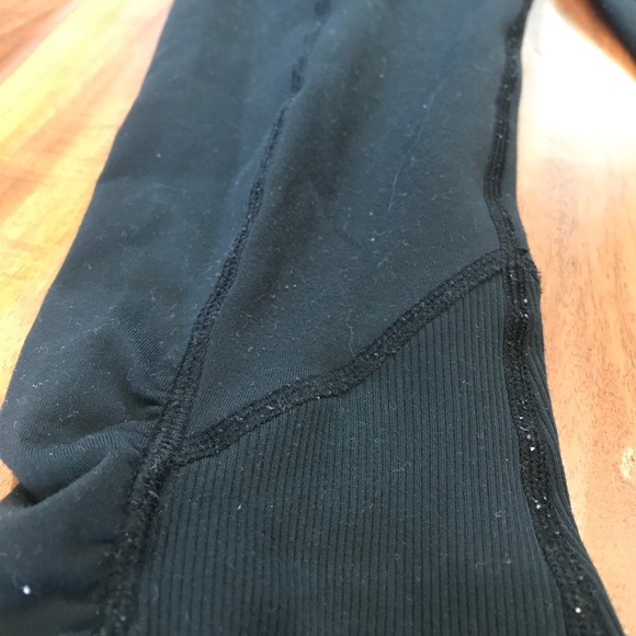 Black lululemon leggings - Picture 2 of 4