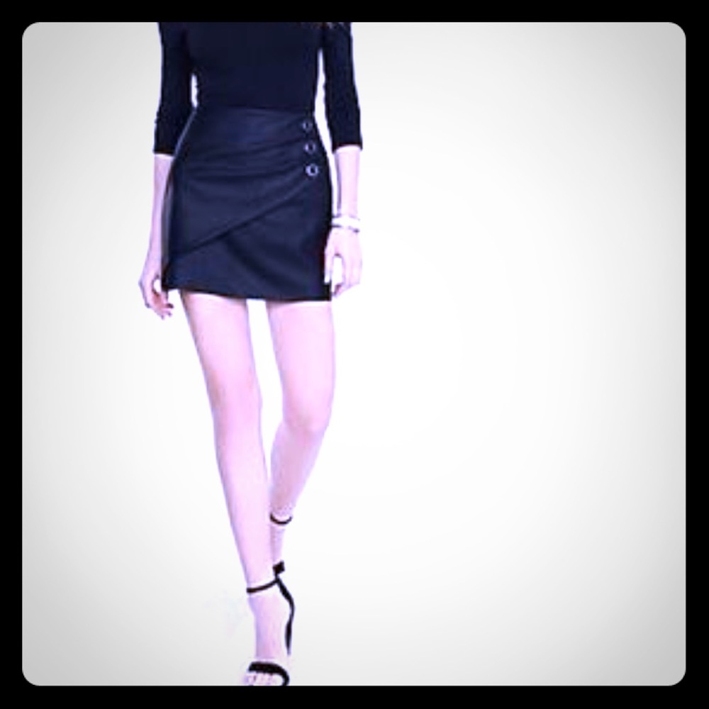 Express leather skirt