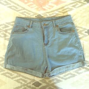 High wasted shorts