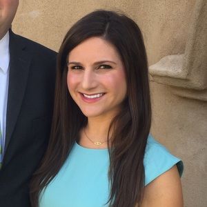 Meet your Posher, Lauren