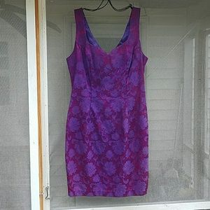 Short silk embroidered dress