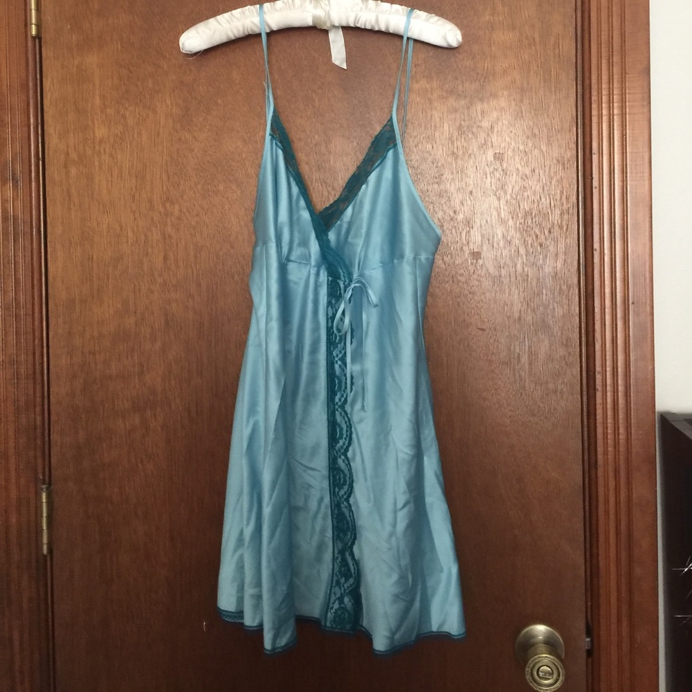 Victoria's Secret night slip
