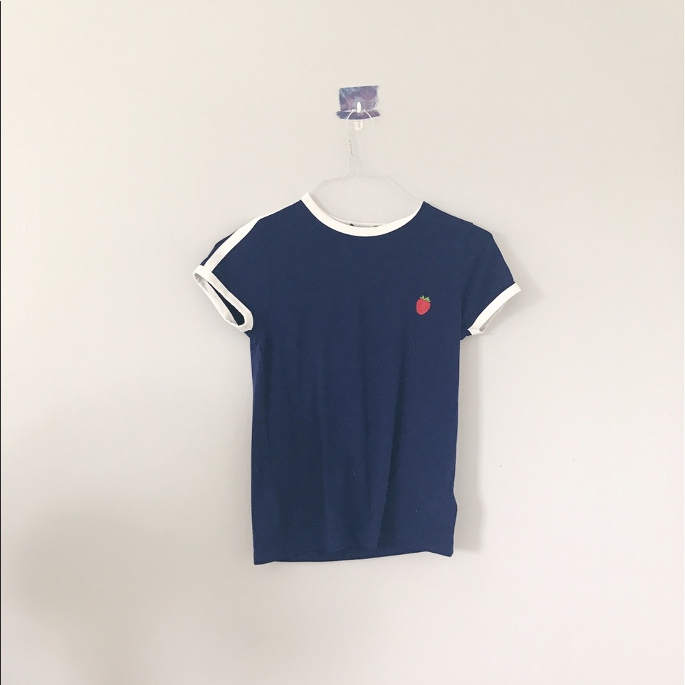 Trendy Forever 21 Tee🍓