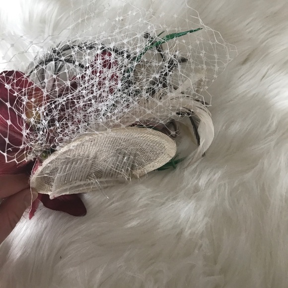 Custom Feather Fascinator main image 5