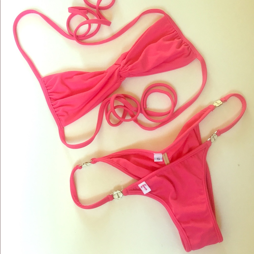 Teeny B Bikini Set in "Vogue"