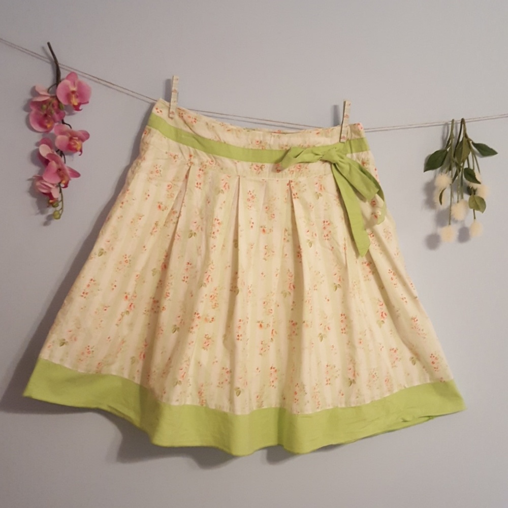 Spring or summer skirt