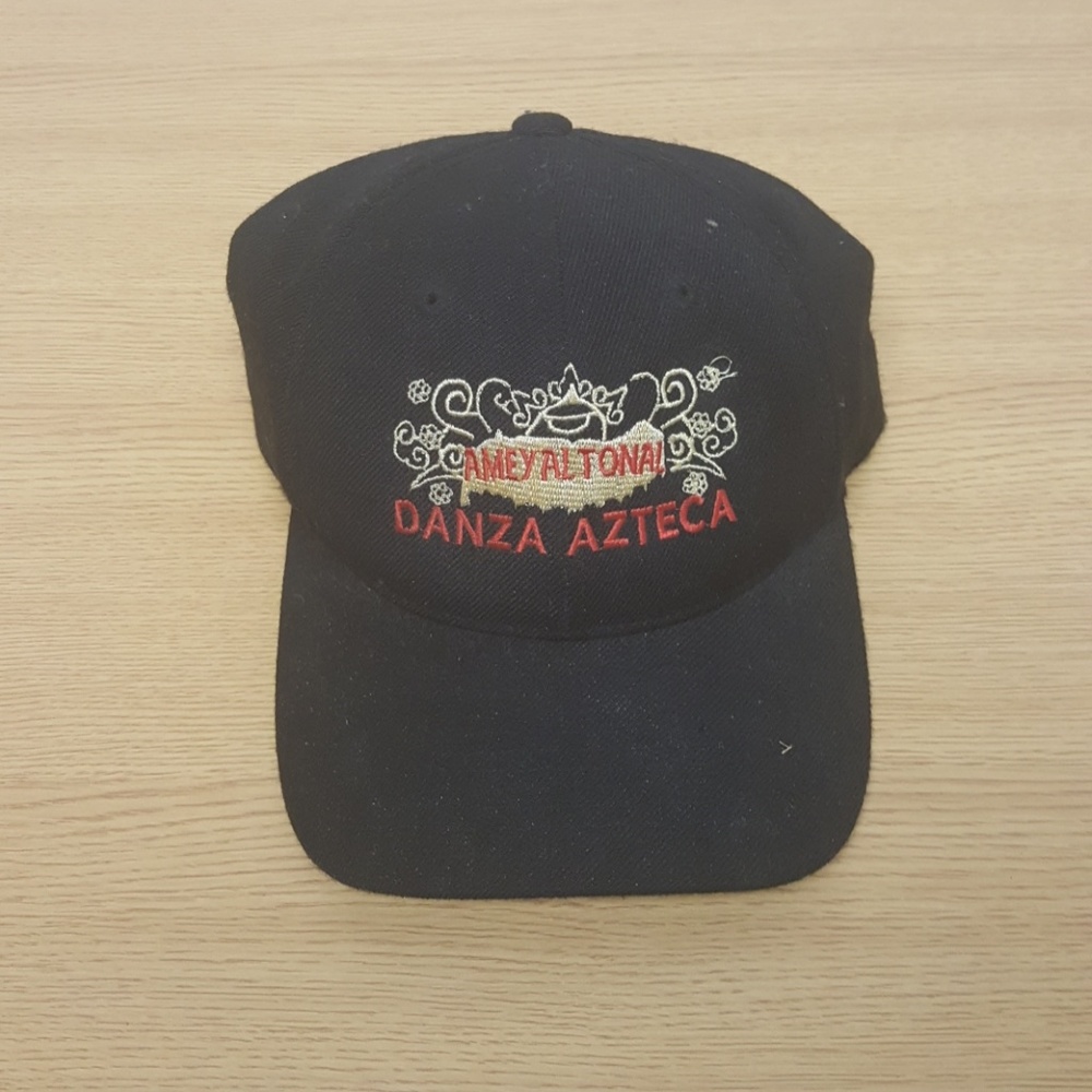 Hat - Picture 2 of 3