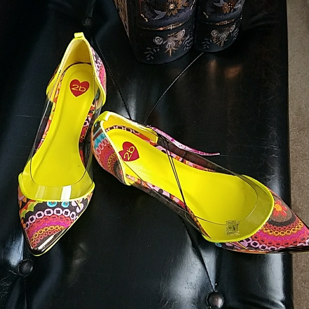Shoes - Picture 3 of 3
