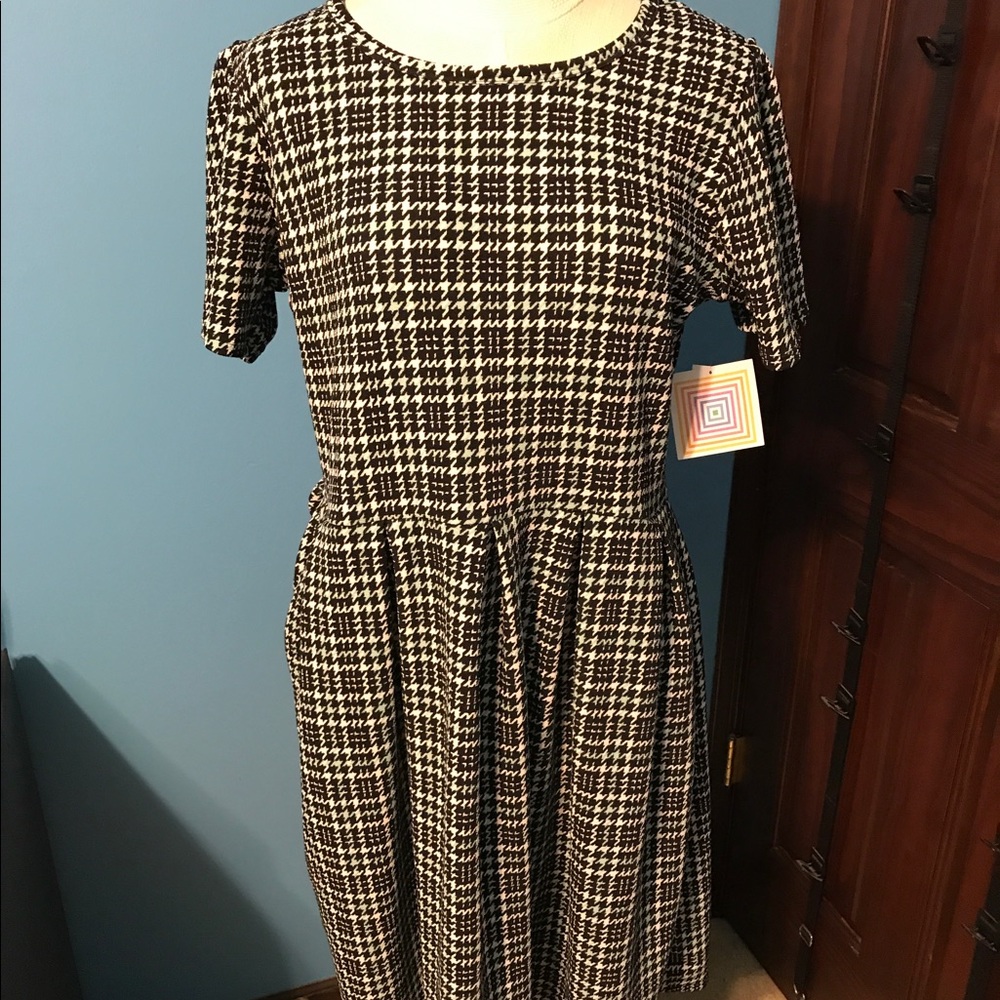 Amelia dress - LuLaRoe