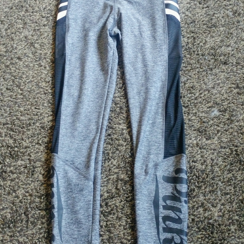 Victoria's Secret PINK Ultimate Pocket Leggings