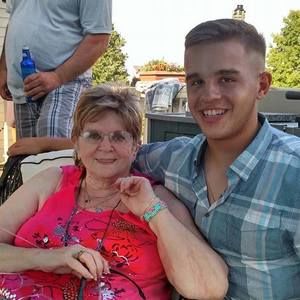 Meet your Posher, Devin