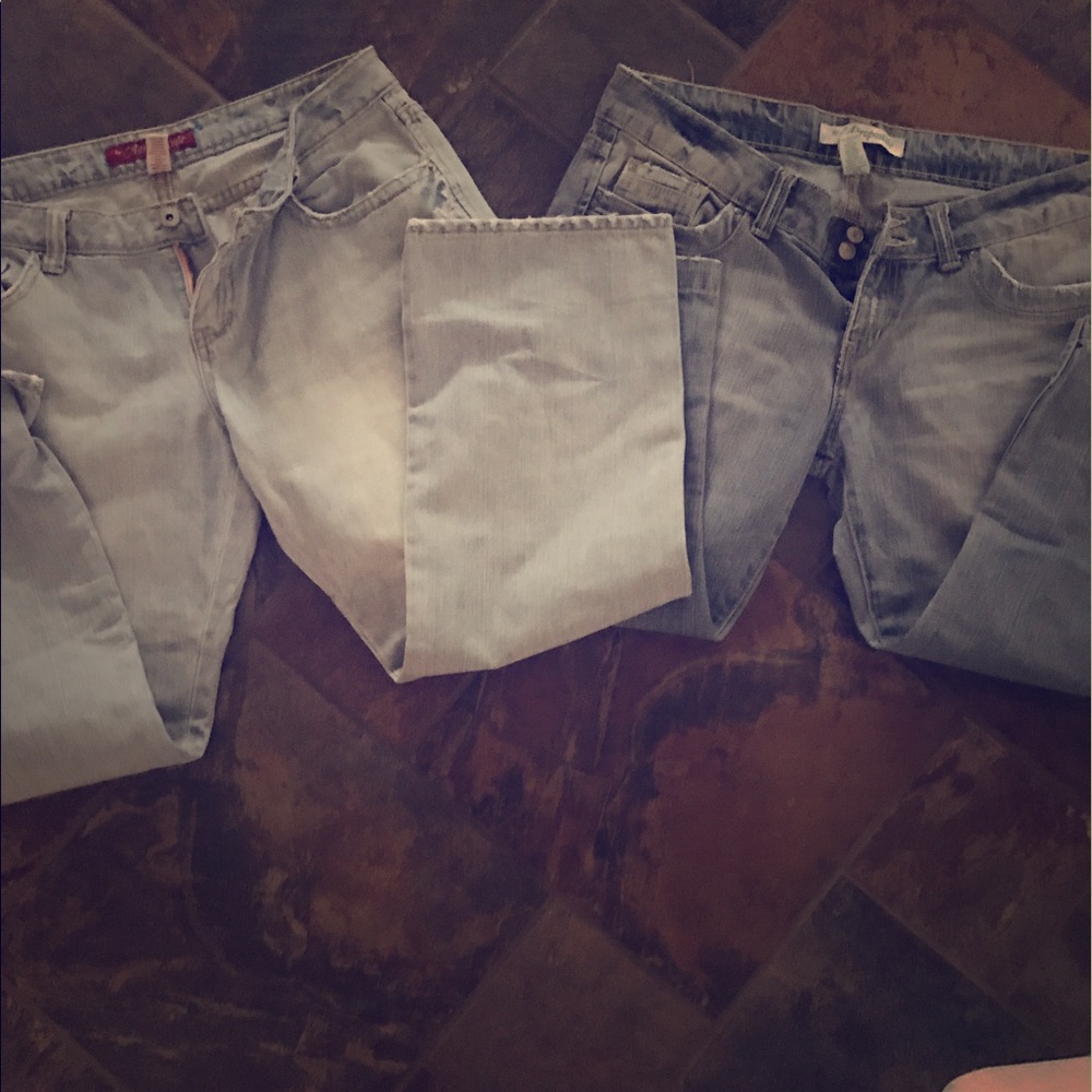 Bundle of Aeropostale capris 😀