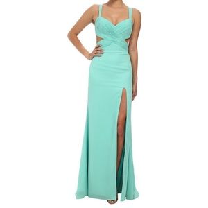 Faviana PROM dress